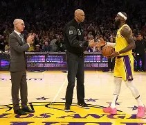 爱游戏-洛杉矶湖人队接近nba第一防守悍将