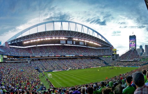 爱游戏下载-电竞赛场焦点！英格兰队对阵葡萄牙队，年轻新星表现惊艳，未来可期